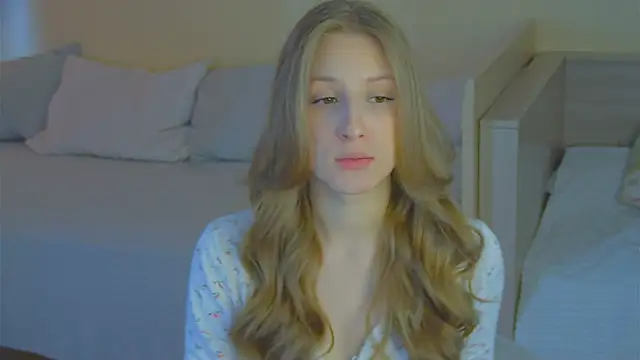 BritneyCruze online show from April 10, 2026, 10:11 am