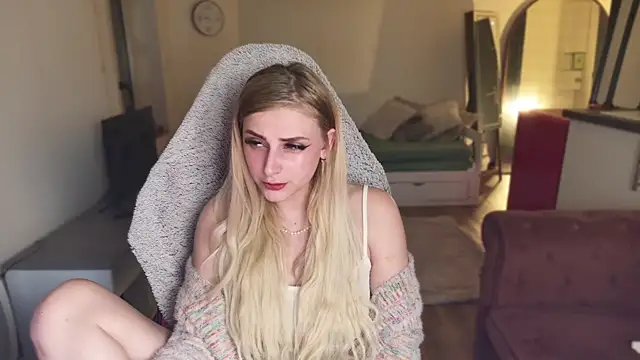 Snapshot of ce_leste__ chatting on February 20, 2025, 8:47 pm ce leste online show from February 20, 2025, 8:47 pm