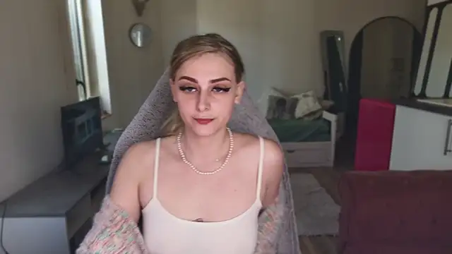 Snapshot of ce_leste__ chatting on February 20, 2025, 1:40 pm ce leste online show from February 20, 2025, 1:40 pm