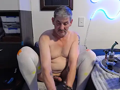 Snapshot of ChunkyMonkey007 chatting on September 18, 2025, 1:36 pm ChunkyMonkey007 online show from September 18, 2025, 1:36 pm