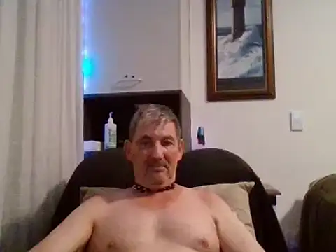 ChunkyMonkey007 online show from December 5, 2024, 7:54 am