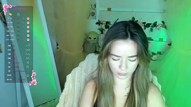 Bella XO online show from July 17, 2026, 6:43 am