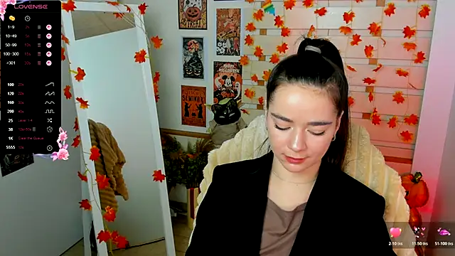 Snapshot of Bella_XO chatting on October 25, 2025, 6:45 am Bella XO online show from October 25, 2025, 6:45 am