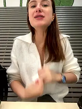 Dina Tease online show from December 5, 2024, 12:28 pm