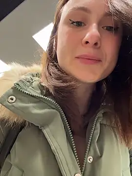 Snapshot of Dina_Tease chatting on February 15, 2026, 12:15 pm Dina Tease online show from February 15, 2026, 12:15 pm