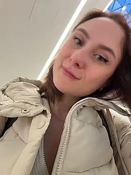 Dina Tease online show from December 5, 2025, 12:48 pm