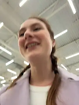 Dina Tease online show from October 23, 2025, 11:53 am