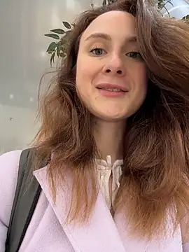 Dina Tease online show from October 24, 2025, 9:19 am