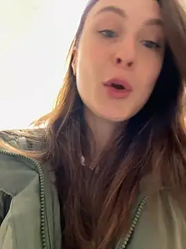 Dina Tease online show from November 17, 2025, 12:53 pm