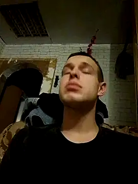 pretty roman online show from December 14, 2024, 10:28 pm