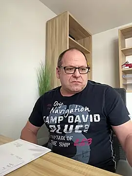 coupleLatinaLovers online show from January 2, 2025, 9:54 am