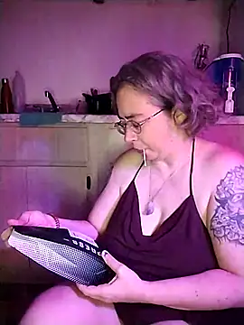 GraceHenderson online show from March 8, 2025, 5:07 am