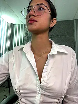 Snapshot of KaitlynLoveCam chatting on November 7, 2025, 10:13 pm KaitlynLoveCam online show from November 7, 2025, 10:13 pm