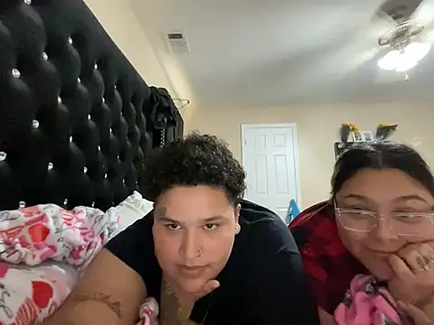 yourfattylatina online show from October 2, 2025, 8:34 pm