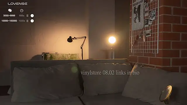 vinylstore online show from February 8, 2025, 12:39 pm