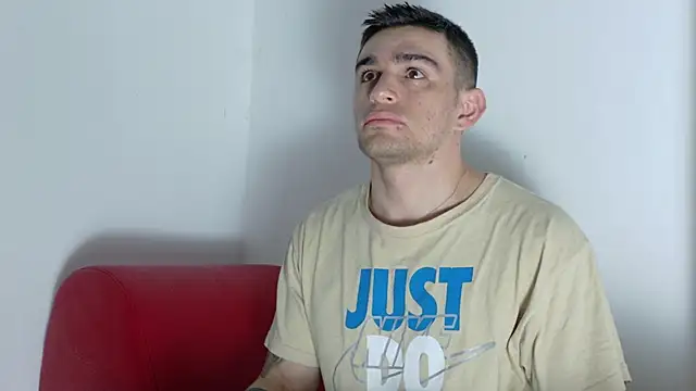 Sexy Alejandro  online show from May 13, 2026, 11:50 am