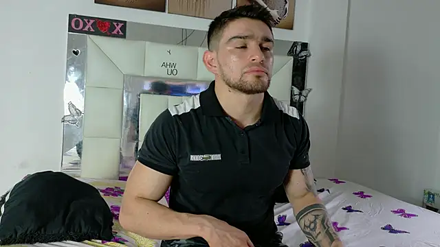 Sexy Alejandro  online show from March 5, 2025, 5:50 pm