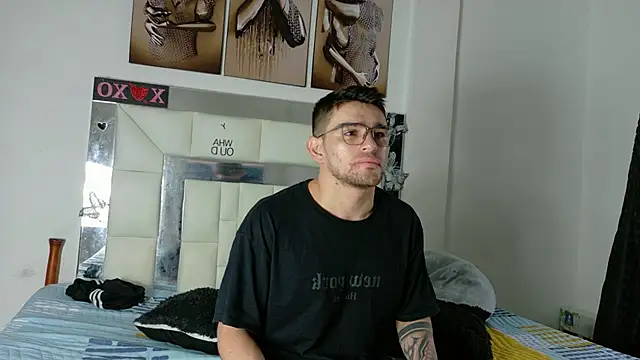 Sexy Alejandro  online show from February 12, 2025, 12:01 pm