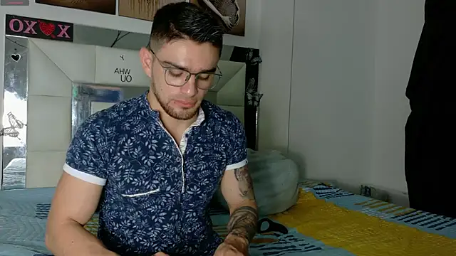 Sexy Alejandro  online show from February 19, 2025, 11:17 am