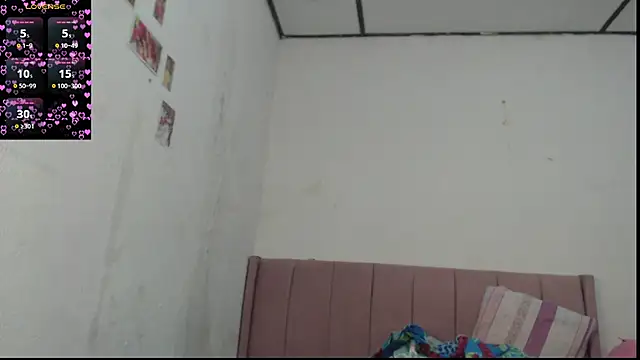 Snapshot of dannaberlin_0 chatting on October 4, 2025, 8:32 pm dannaberlin 0 online show from October 4, 2025, 8:32 pm