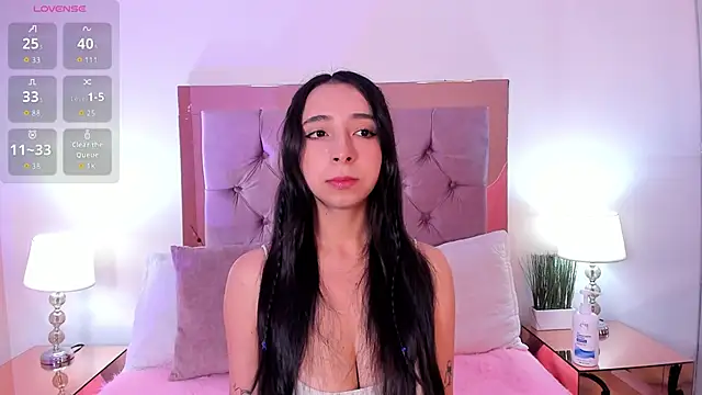 Snapshot of melanie_hills chatting on February 15, 2026, 11:31 am melanie hills online show from February 15, 2026, 11:31 am