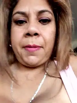 Laura-Hernandez online show from January 17, 2026, 3:48 pm