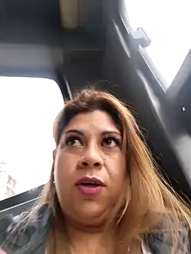 Laura-Hernandez online show from January 25, 2025, 8:42 pm