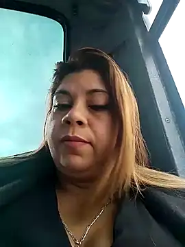Laura-Hernandez online show from February 7, 2025, 1:22 pm