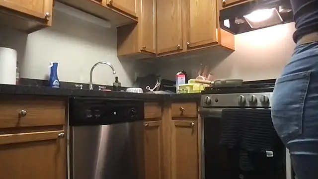 Snapshot of bigb00tyjudyyX chatting on October 30, 2025, 1:42 pm bigb00tyjudyyX online show from October 30, 2025, 1:42 pm