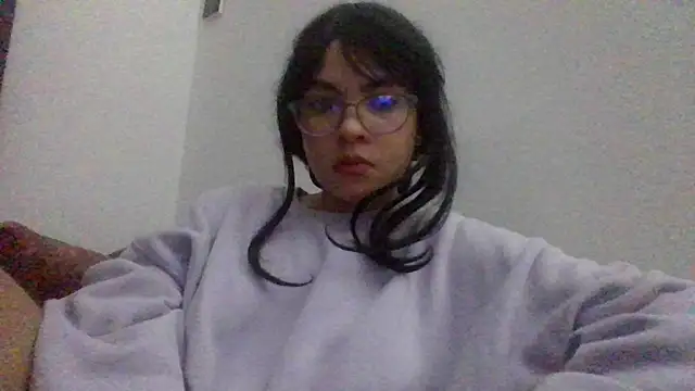 Kiri Cutee online show from February 4, 2025, 5:42 am