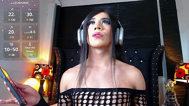 Kenia Fox online show from January 14, 2025, 7:11 pm