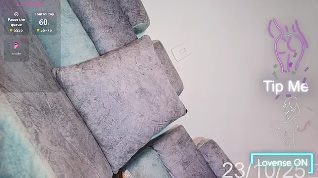 Snapshot of Kenia_Fox chatting on October 24, 2025, 6:01 am Kenia Fox online show from October 24, 2025, 6:01 am