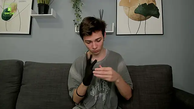 Snapshot of Viego_Pattel chatting on October 17, 2025, 4:20 pm Viego Pattel online show from October 17, 2025, 4:20 pm