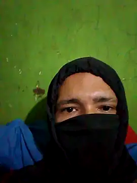 Snapshot of Camip5 chatting on October 5, 2025, 6:15 am Camip5 online show from October 5, 2025, 6:15 am