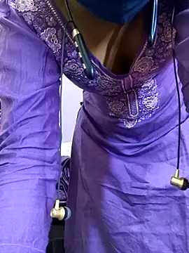 Snapshot of Ananya_34 chatting on October 18, 2025, 2:35 am Ananya 34 online show from October 18, 2025, 2:35 am