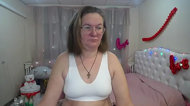 HolyMilfa online show from March 18, 2025, 7:44 am