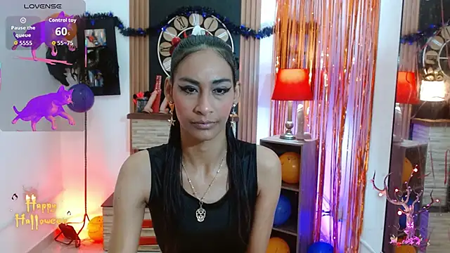 Snapshot of shantal_ray4 chatting on October 26, 2025, 10:37 am shantal ray4 online show from October 26, 2025, 10:37 am