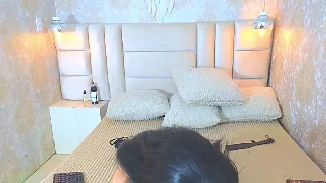 Snapshot of EdnaJarath chatting on October 23, 2025, 3:27 am EdnaJarath online show from October 23, 2025, 3:27 am