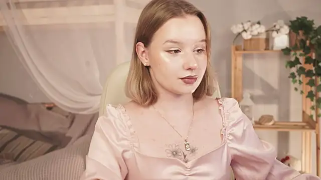 AdeleLoomis online show from September 27, 2025, 4:46 pm