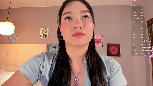 Maia W10 online show from May 30, 2026, 12:22 pm