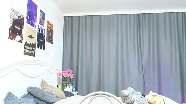 E v E  online show from January 25, 2025, 7:49 am