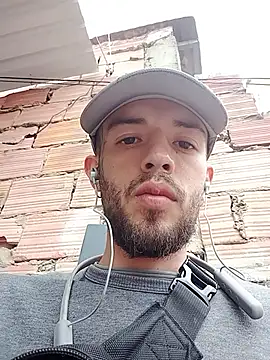 Aaronkiller online show from June 20, 2026, 6:13 pm