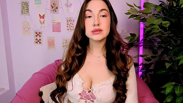 MelissaLovvv online show from November 13, 2025, 6:06 am