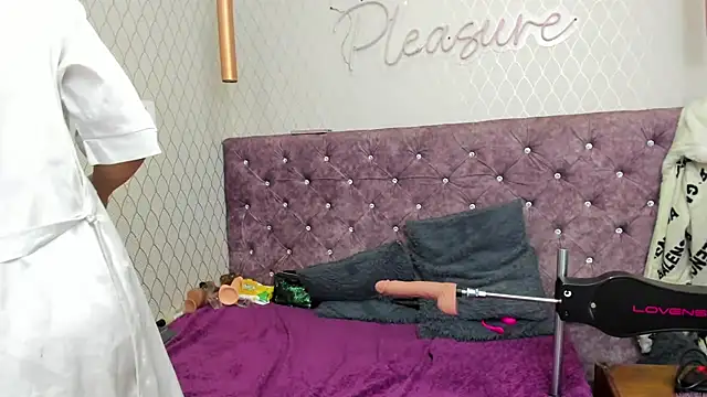 VALENTINA3x online show from February 25, 2025, 6:25 am