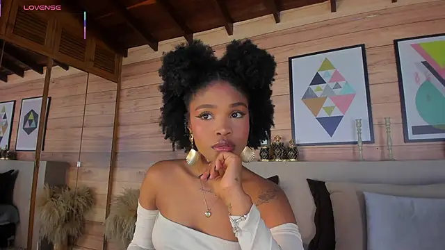 AriaFoster online show from April 4, 2026, 3:46 am