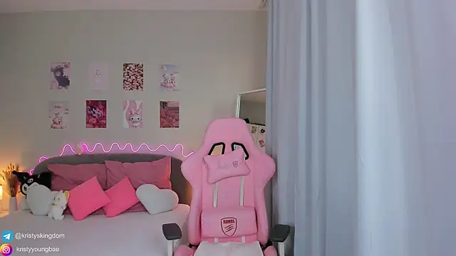 Snapshot of Kate_Clover chatting on March 22, 2025, 4:35 am Kate Clover online show from March 22, 2025, 4:35 am