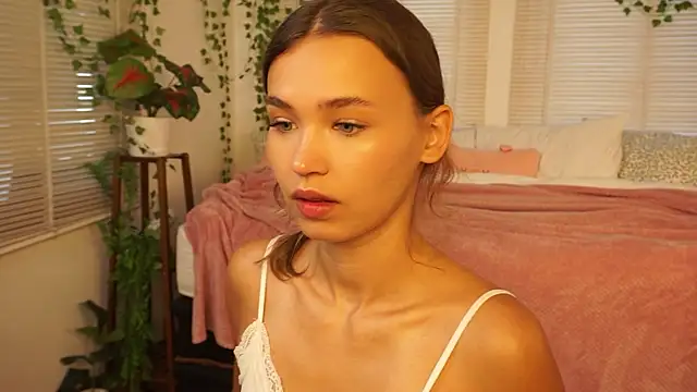 lexicoyy  online show from January 8, 2026, 4:29 am