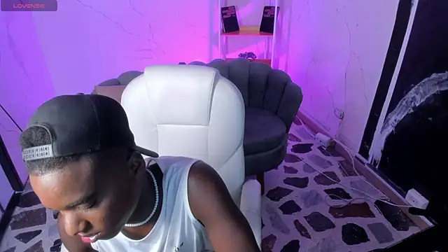 aydanColeman online show from September 13, 2025, 2:50 pm
