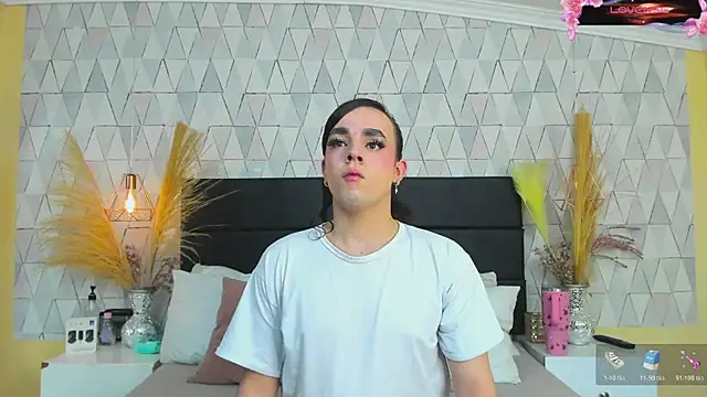 JustinePerry online show from February 13, 2026, 3:50 am