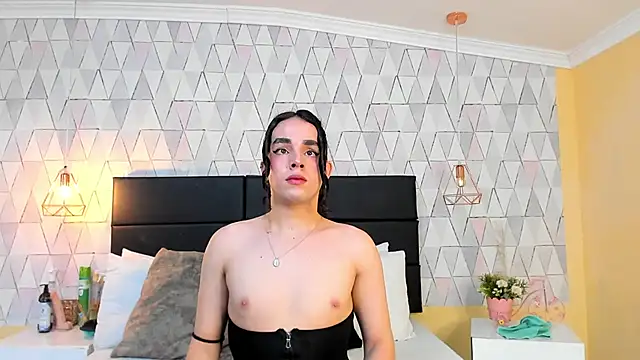 JustinePerry online show from November 14, 2025, 3:32 am